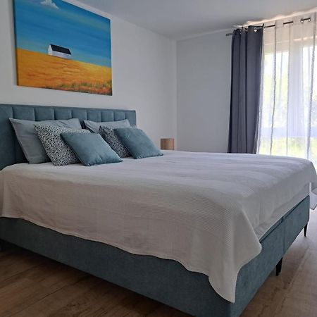 Apartmani Vukadin วีร์ ภายนอก รูปภาพ