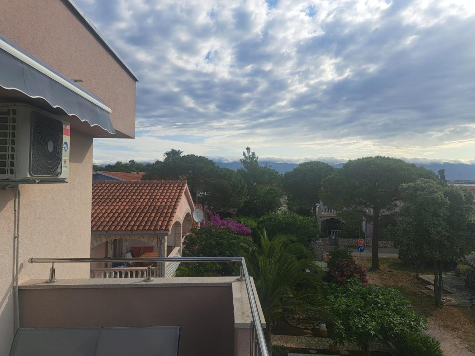 Apartmani Vukadin วีร์ ภายนอก รูปภาพ
